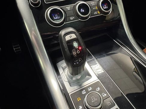 Used 2016 Land Rover Range Rover Sport Supercharged AWD/4WD image 31