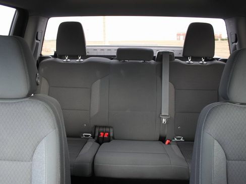 Used 2022 Chevrolet Silverado 1500 Custom image 16