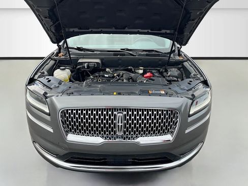 Used 2023 Lincoln Nautilus Reserve w/ Luxury Package image 33