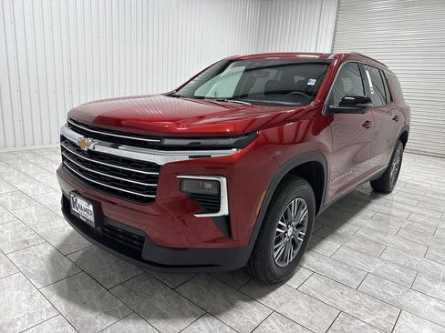 New 2026 Chevrolet Traverse LT w/ Driver Confidence Package FWD image 1