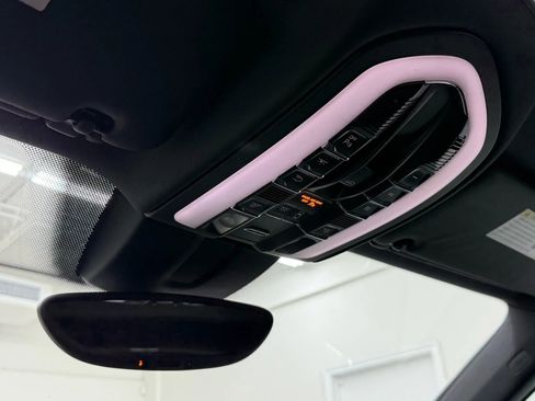 Used 2018 Porsche Cayenne Platinum Edition image 30