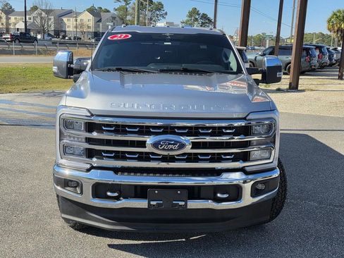 Used 2023 Ford F250 Lariat w/ Chrome Package image 3