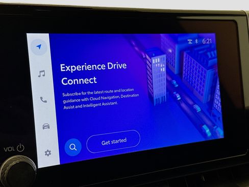 Used 2024 Toyota RAV4 LE image 22