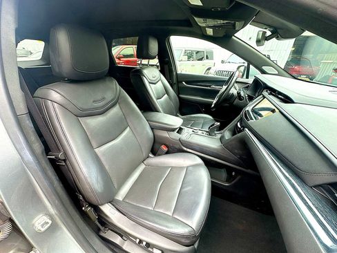 Used 2023 Cadillac XT5 Premium Luxury image 25