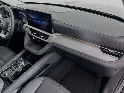 New 2026 Ford Explorer Active w/ Active Comfort Package image 30