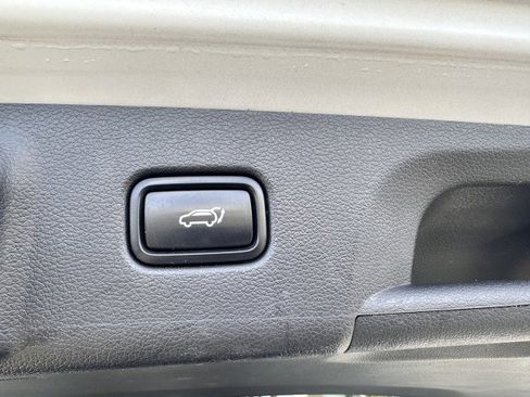 Used 2023 Hyundai Palisade Limited w/ Cargo Package image 16