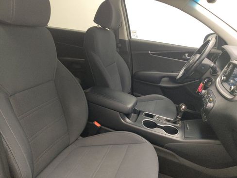 Used 2018 Kia Sorento AWD image 21