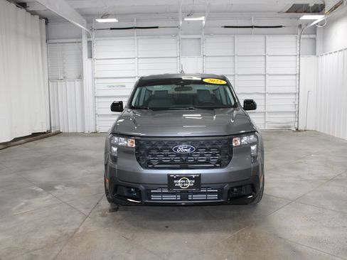 Used 2025 Ford Maverick XLT w/ XLT Luxury Package AWD/4WD image 3