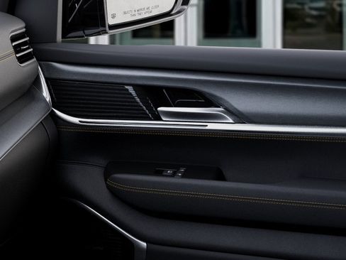 New 2026 Jeep Grand Wagoneer 4WD image 25