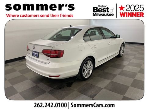 Used 2017 Volkswagen Jetta SEL image 5