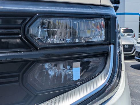 Used 2025 Ford Expedition Platinum w/ Driver's Package AWD/4WD image 37