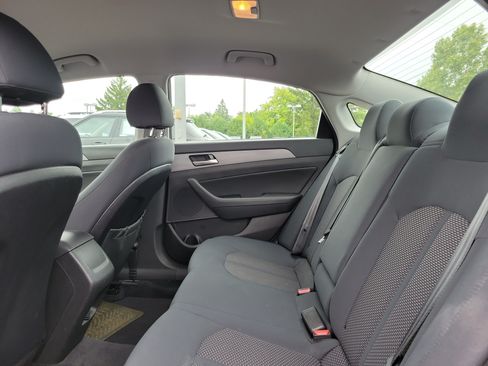 Used 2018 Hyundai Sonata SEL w/ Tech Package 02 FWD image 11