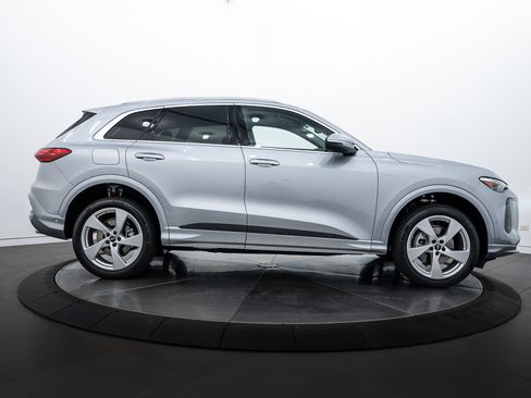 New 2025 Audi Q5 2.0T Premium Plus image 3