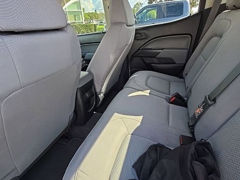 Used 2020 Chevrolet Colorado W/T image 11