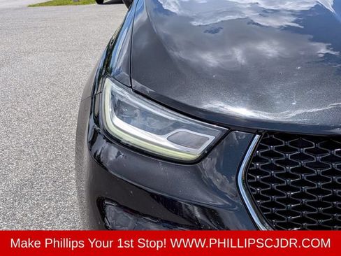 Used 2021 Chrysler Pacifica Limited w/ Premium & Safety Sphere Group AWD/4WD image 8