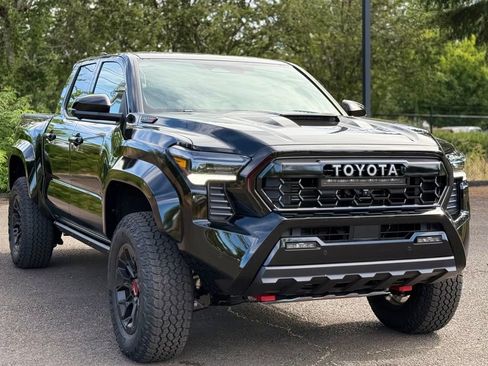 Used 2026 Toyota Tacoma TRD Pro w/ Tow Tech Package AWD/4WD image 7