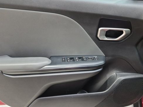 Certified 2025 Kia K4 FWD image 25