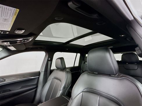 New 2025 Jeep Grand Cherokee L Limited image 17