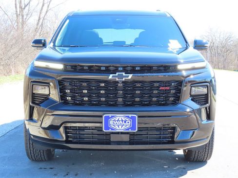 New 2026 Chevrolet Traverse RS w/ LPO, Floor Liner Package AWD/4WD image 18