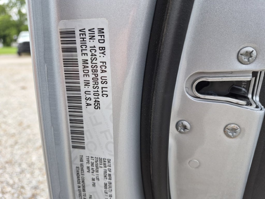 Used 2024 Jeep Wagoneer L Series II w/ Flexible Seating Group AWD/4WD image 16