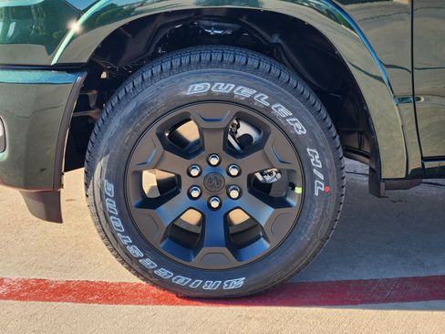 New 2026 RAM 1500 4x4 Crew Cab image 11