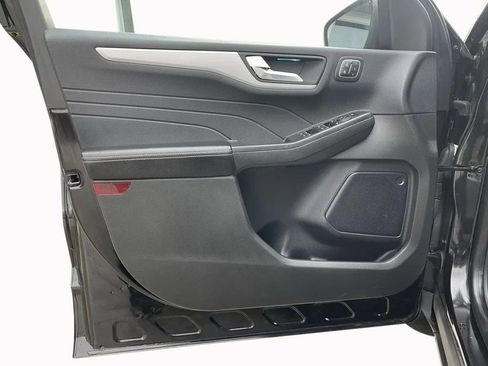 Used 2024 Ford Escape Platinum image 12