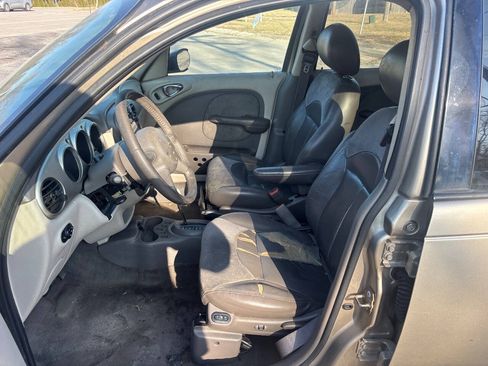 Used 2003 Chrysler PT Cruiser Limited FWD image 13