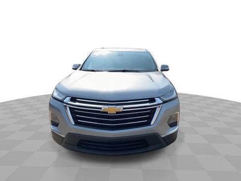 Used 2023 Chevrolet Traverse LT FWD image 5