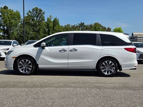 Used 2022 Honda Odyssey EX-L image 2