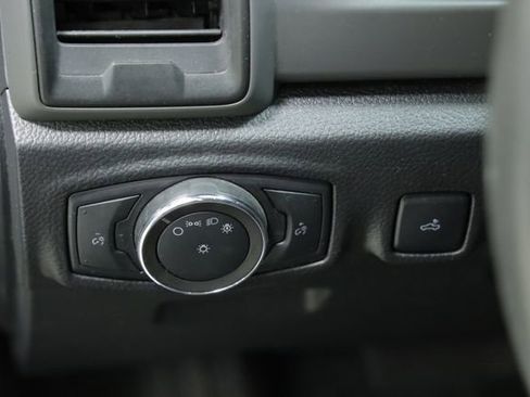 Used 2021 Ford Ranger XL image 23