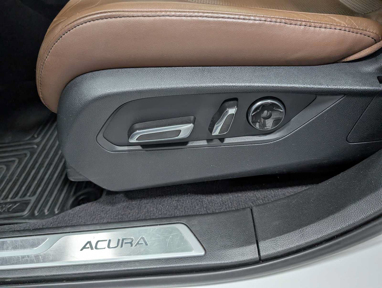 Used 2020 Acura RDX w/ Technology Package AWD/4WD image 38