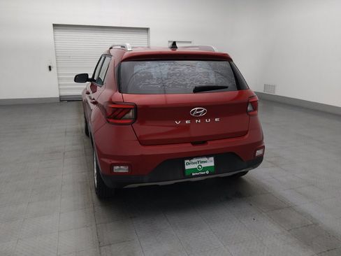 Used 2020 Hyundai Venue SEL FWD image 6