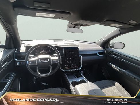 Used 2025 GMC Acadia Elevation image 23