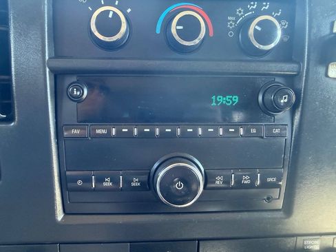 Used 2020 Chevrolet Express 3500 LS RWD image 33