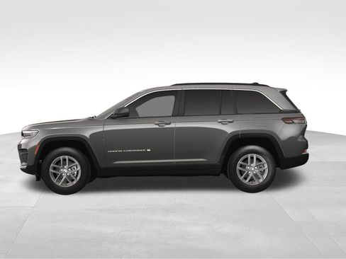 New 2025 Jeep Grand Cherokee Laredo X AWD/4WD image 3