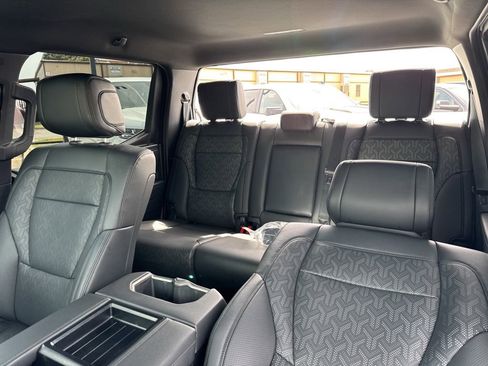 Used 2025 Toyota Tundra Limited AWD/4WD image 30