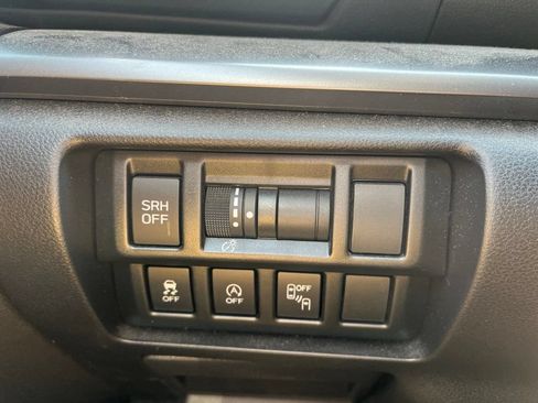 Used 2023 Subaru Crosstrek 2.5i Limited AWD/4WD image 25