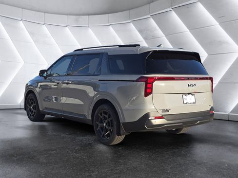 New 2026 Kia Carnival SX w/ SX Dark Edition Package image 4