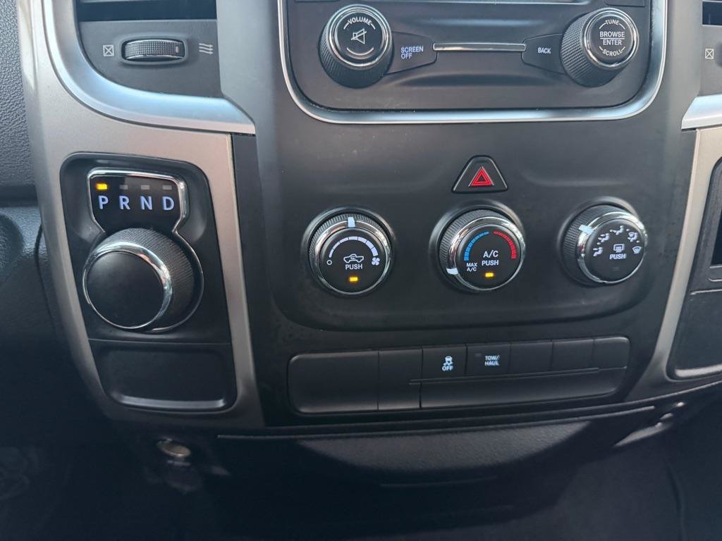 Used 2015 RAM 1500 Classic SLT RWD image 24