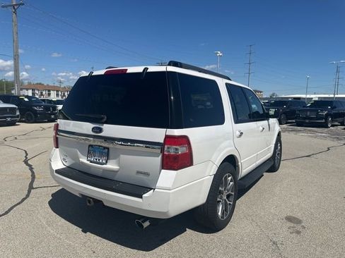 Used 2017 Ford Expedition XLT w/ Equipment Group 202A image 5