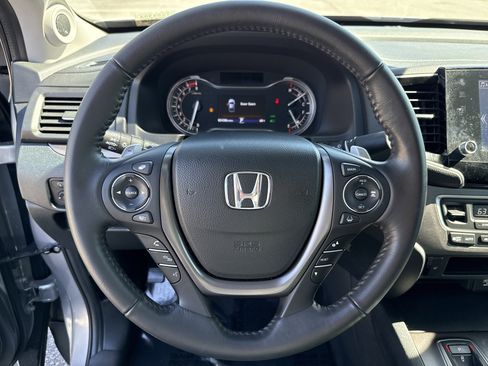 Certified 2023 Honda Ridgeline RTL image 18