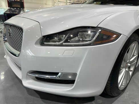 Used 2016 Jaguar XJ L Portfolio AWD/4WD image 23