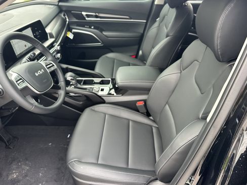 New 2025 Kia Telluride LX image 18
