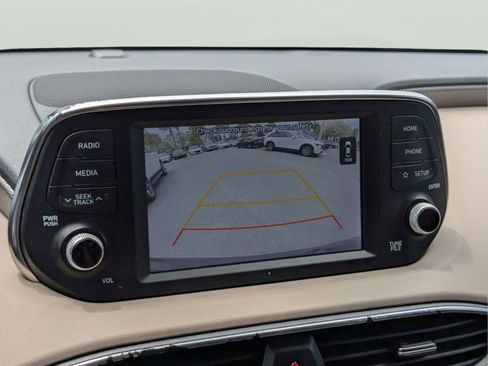 Used 2019 Hyundai Santa Fe SEL image 18