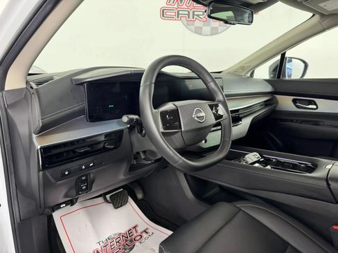 Used 2025 Nissan Murano SL AWD/4WD image 10