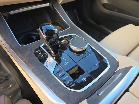 Used 2022 BMW X5 sDrive40i w/ Premium Package image 27