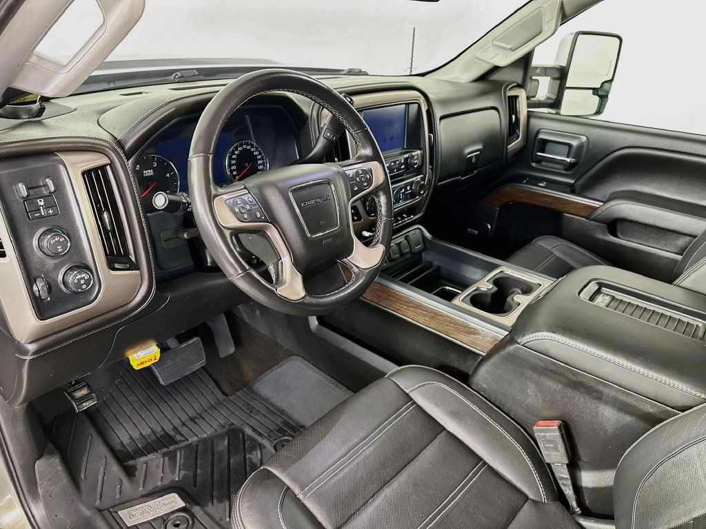 Used 2018 GMC Sierra 3500 Denali w/ Duramax Plus Package AWD/4WD image 30