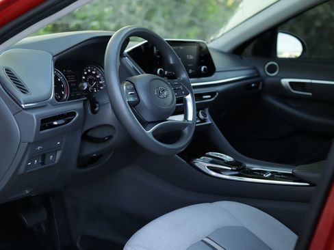 Used 2020 Hyundai Sonata SEL FWD image 9