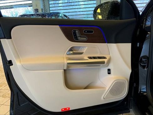 Used 2023 Mercedes-Benz GLA 250 4MATIC image 21