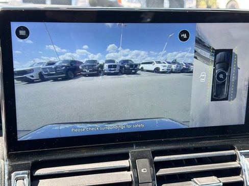 Used 2022 Lincoln Navigator Reserve w/ Equipment Group 201A image 32